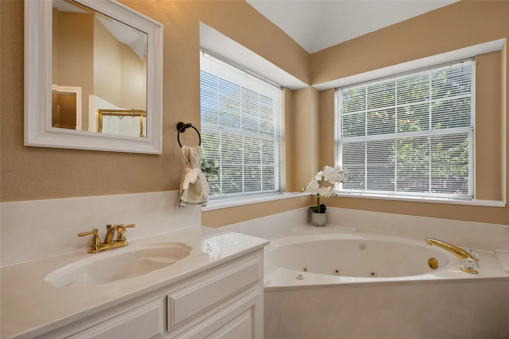 275 Meadowside Drive Keller, TX 76248