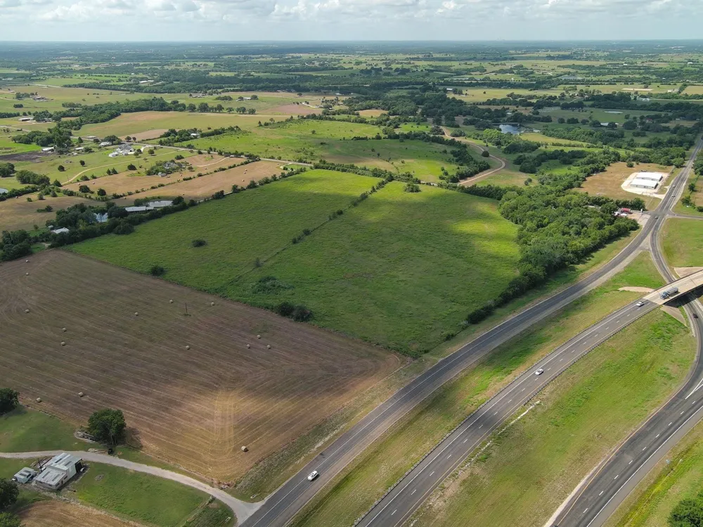 Century Farms Road Burton, TX 77835