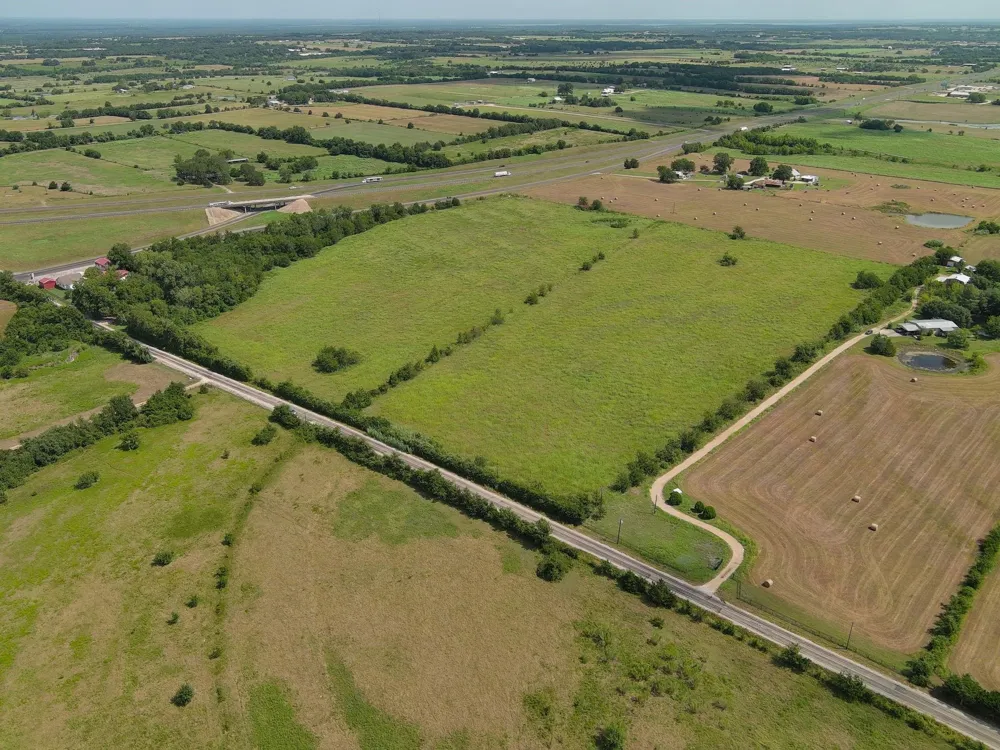 Century Farms Road Burton, TX 77835