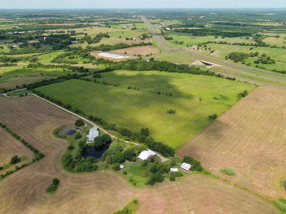 Century Farms Road Burton, TX 77835