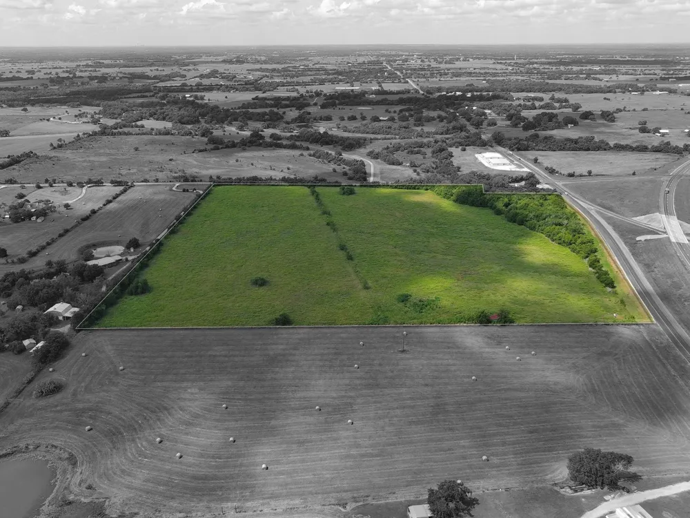 Century Farms Road Burton, TX 77835