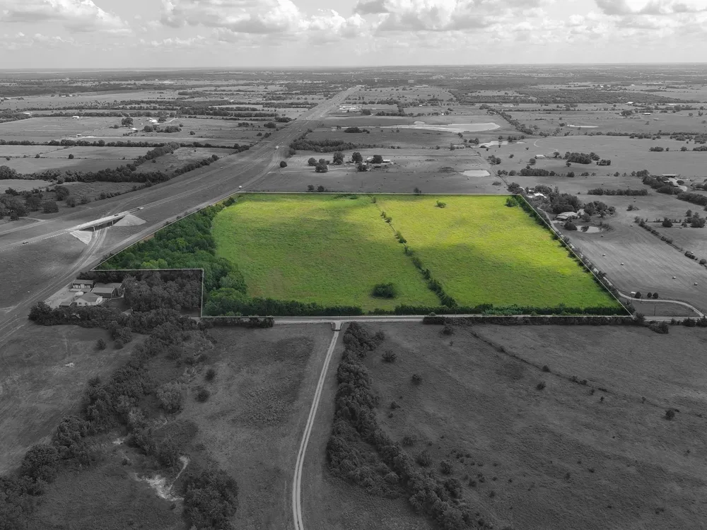 Century Farms Road Burton, TX 77835