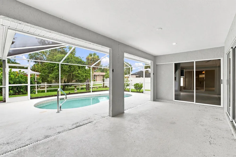 6512 FLORA WAY Fort Pierce, FL 34951