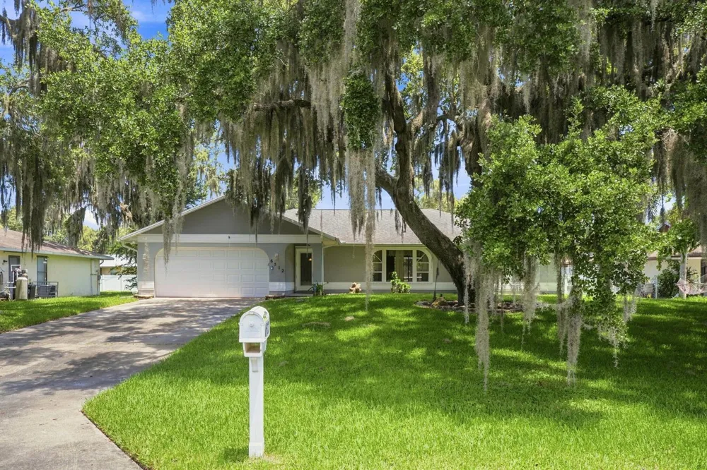 6512 FLORA WAY Fort Pierce, FL 34951
