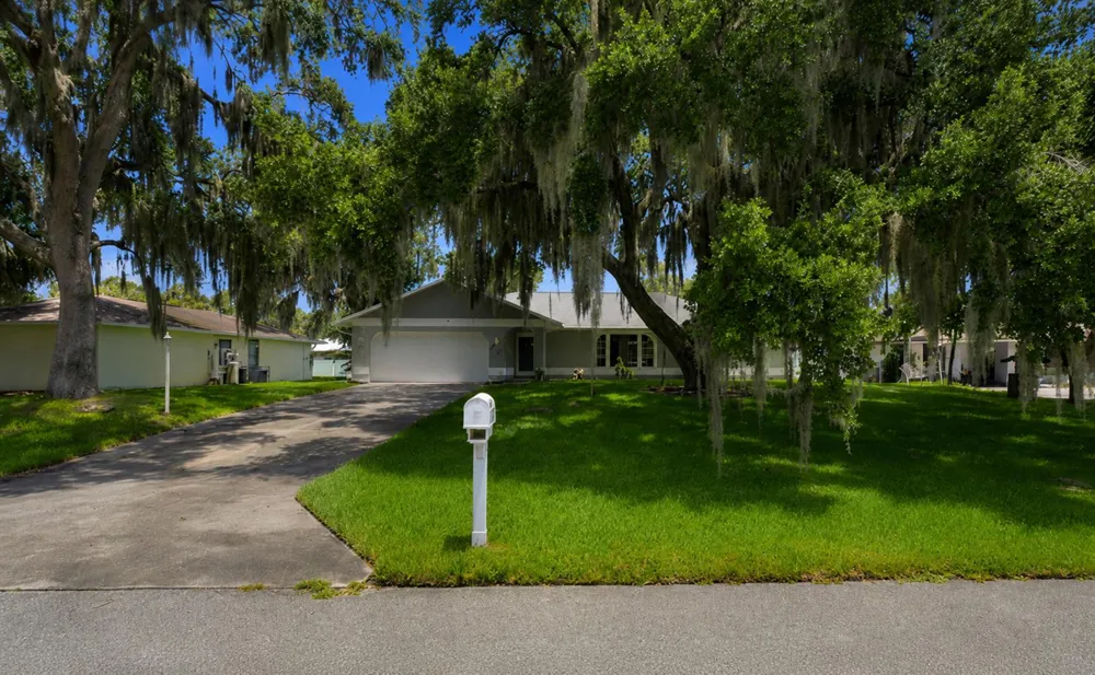 6512 FLORA WAY Fort Pierce, FL 34951