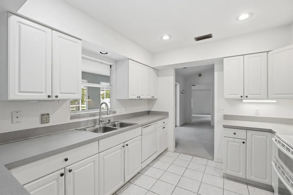 6512 FLORA WAY Fort Pierce, FL 34951