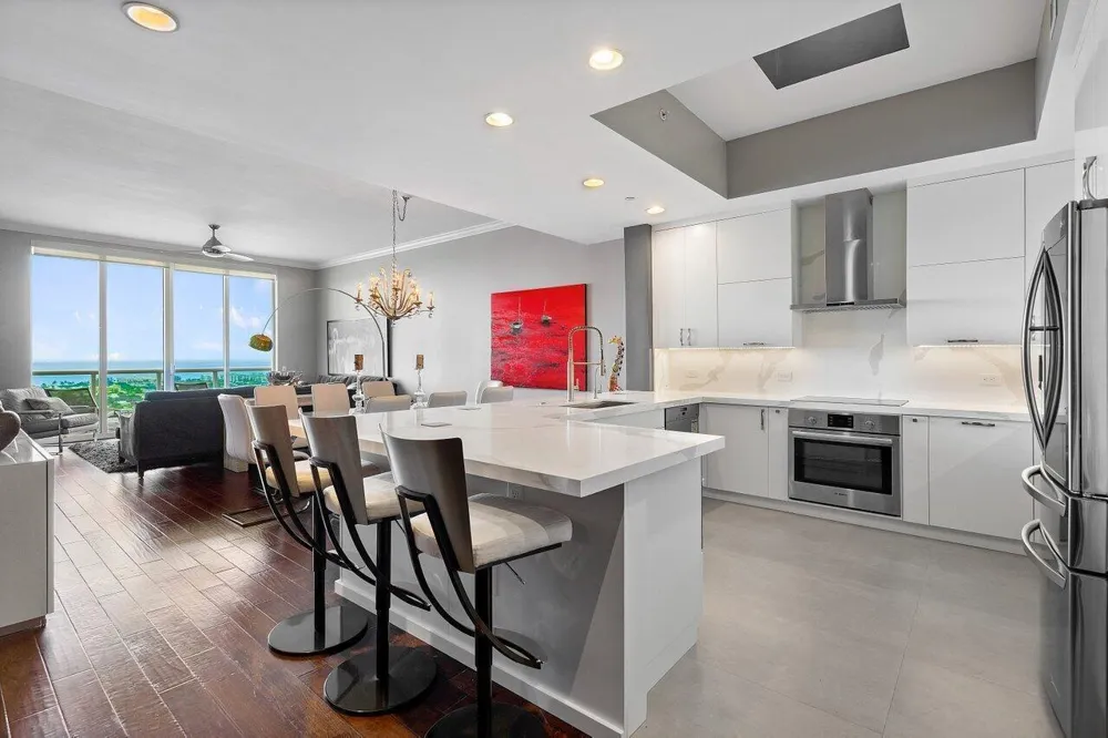 2640 Lake Shore Drive #2609 Riviera Beach, FL 33404