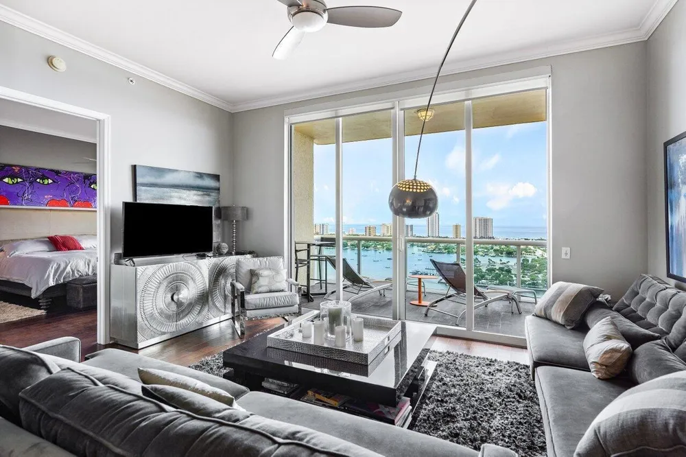 2640 Lake Shore Drive #2609 Riviera Beach, FL 33404