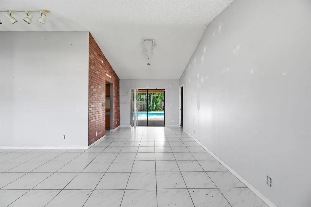 13581 Columbine Avenue Wellington, FL 33414