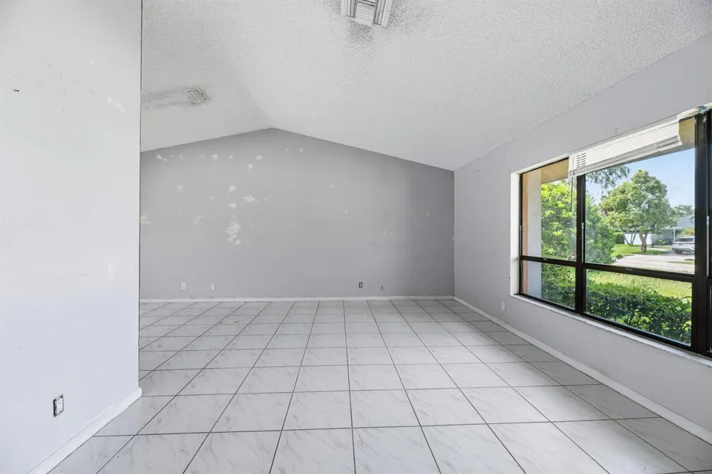 13581 Columbine Avenue Wellington, FL 33414