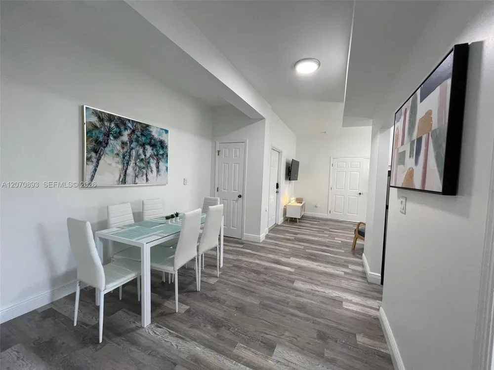 29 Oviedo Ave #2 Coral Gables, FL 33134