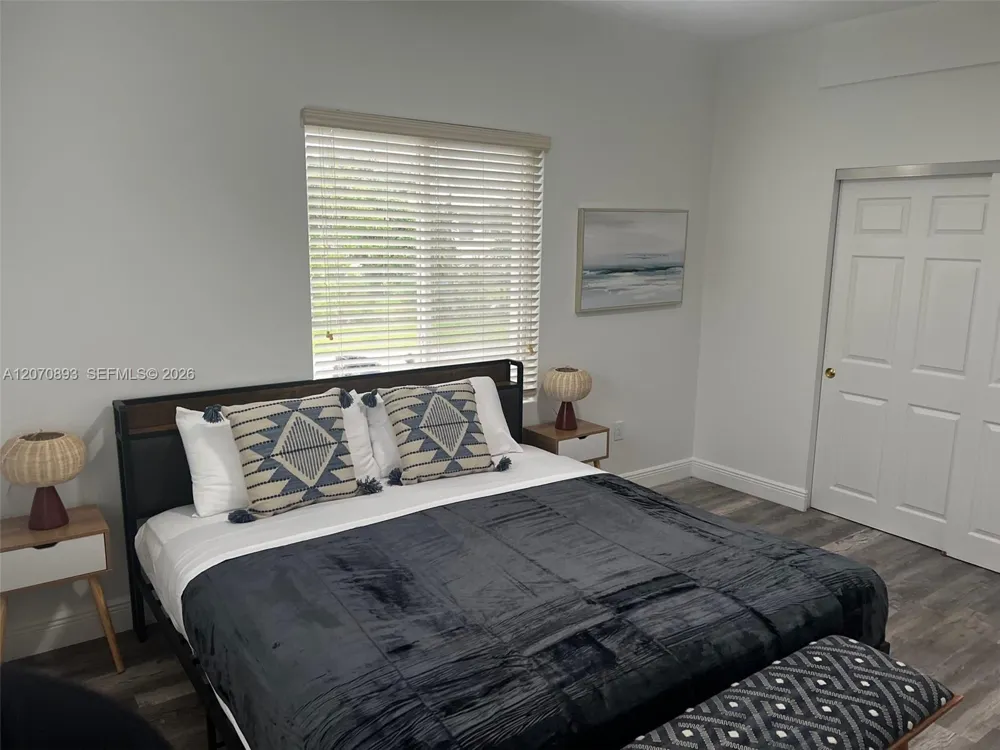 29 Oviedo Ave #2 Coral Gables, FL 33134