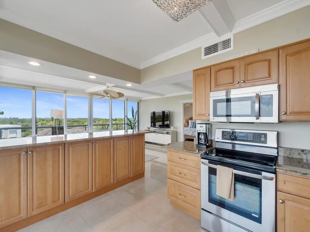 3554 OCEAN DRIVE #501S Vero Beach, FL 32963