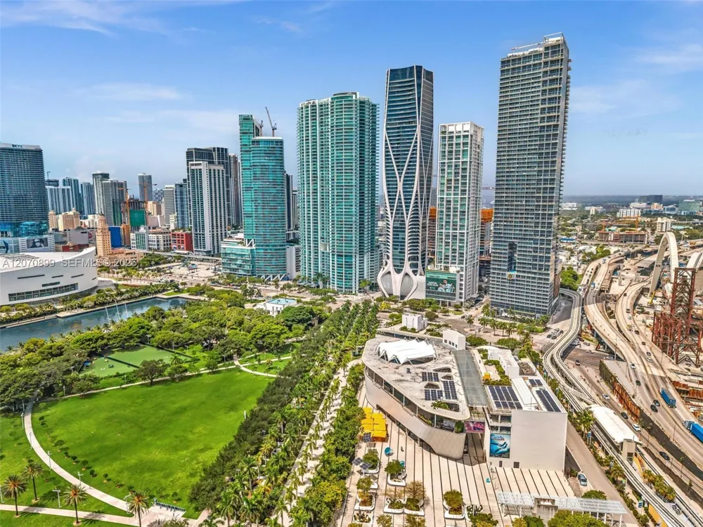 900 Biscayne Blvd #1708 Miami, FL 33132