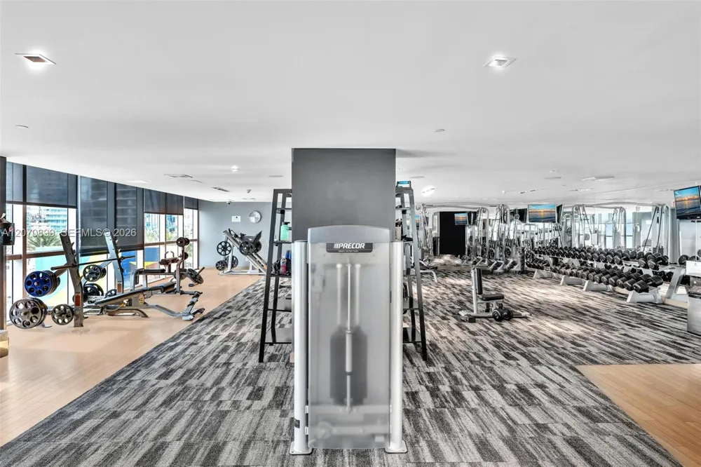 900 Biscayne Blvd #1708 Miami, FL 33132