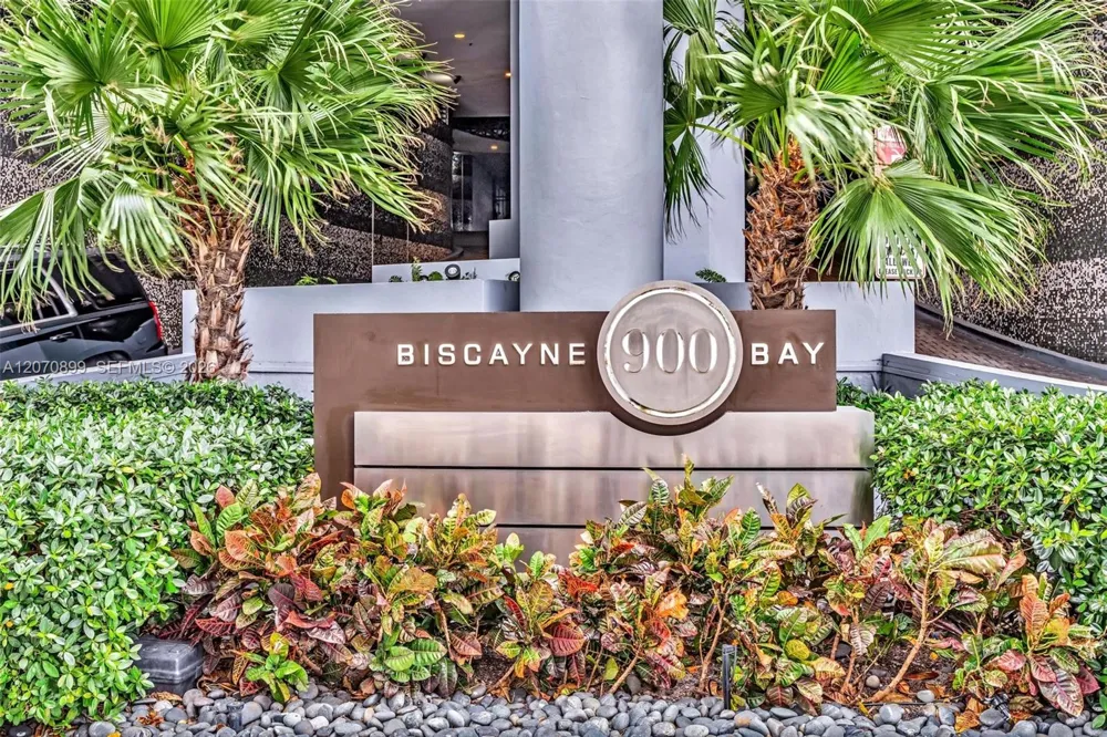 900 Biscayne Blvd #1708 Miami, FL 33132