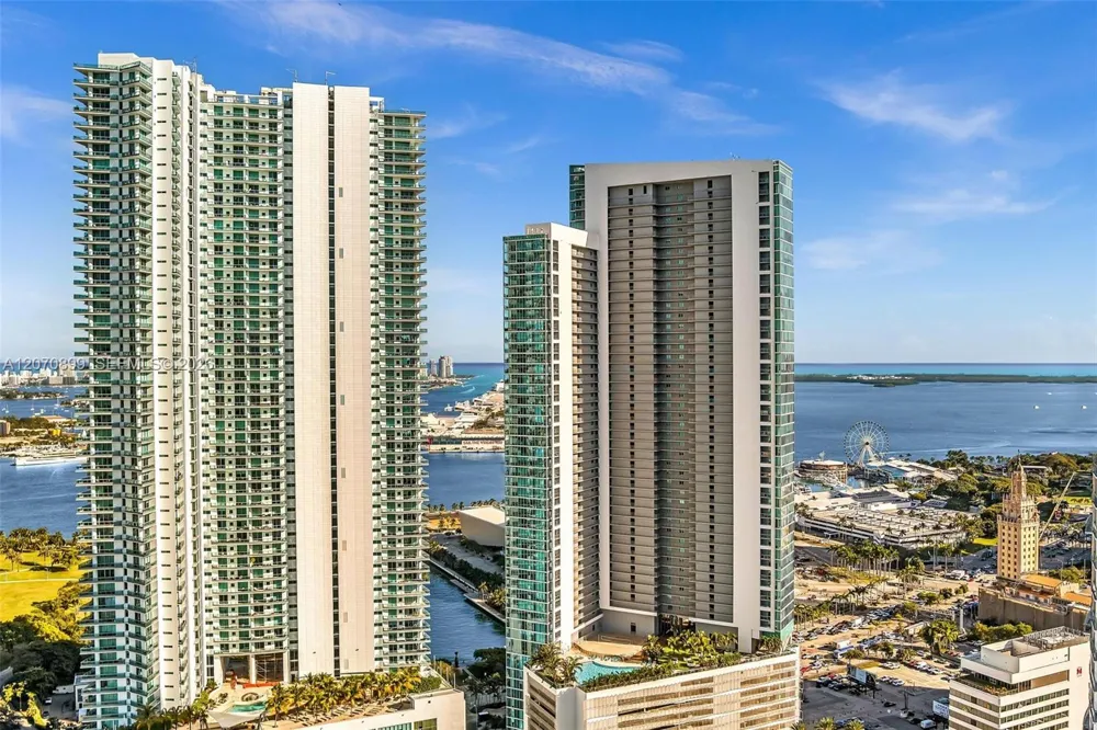 900 Biscayne Blvd #1708 Miami, FL 33132