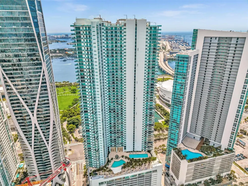 900 Biscayne Blvd #1708 Miami, FL 33132