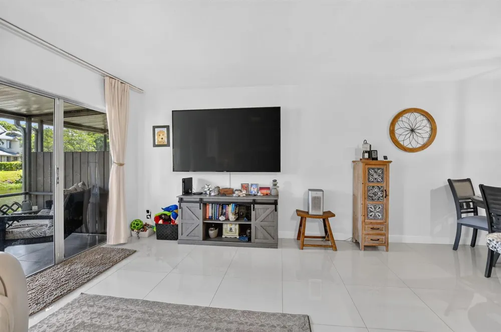 2260 Discovery Circle W Deerfield Beach, FL 33442