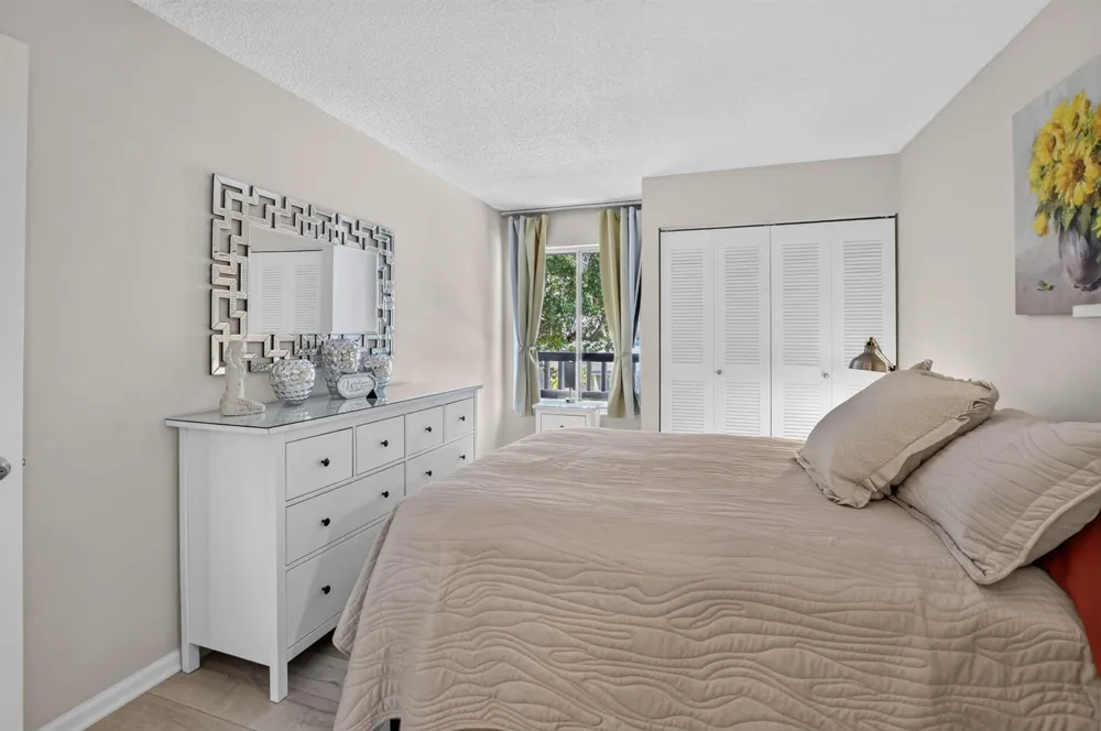 2260 Discovery Circle W Deerfield Beach, FL 33442