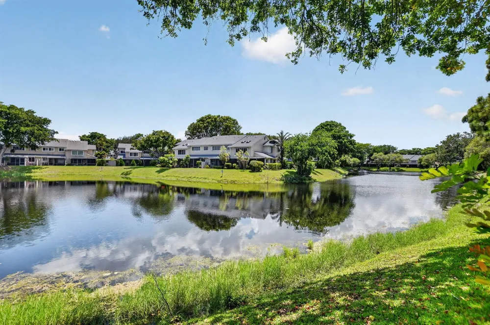 2260 Discovery Circle W Deerfield Beach, FL 33442