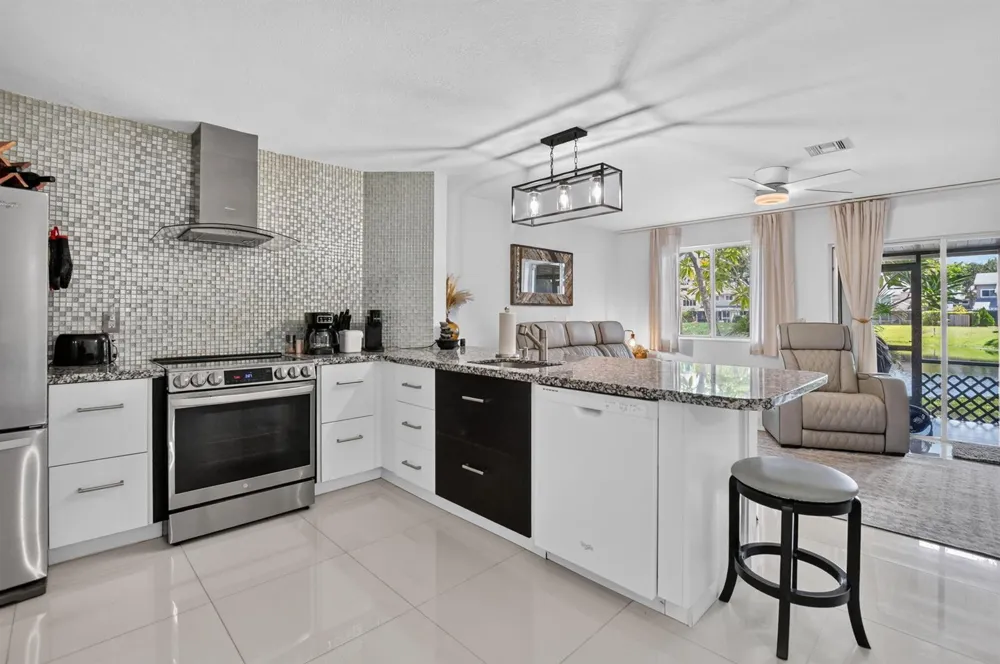 2260 Discovery Circle W Deerfield Beach, FL 33442