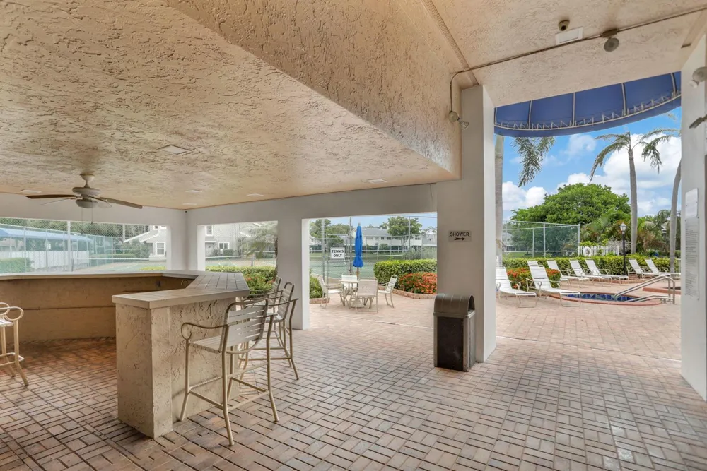 2260 Discovery Circle W Deerfield Beach, FL 33442