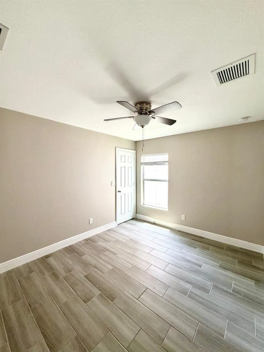 340 PALM BREEZES DRIVE Fort Pierce, FL 34945