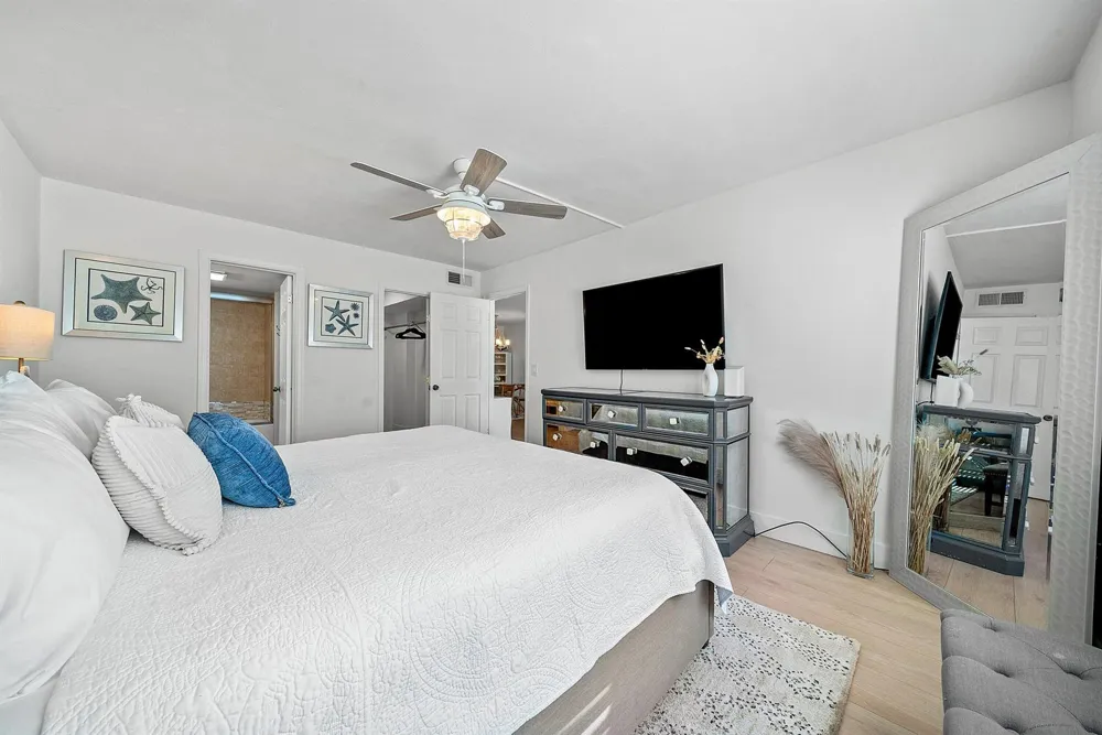 621 E Woolbright Road #B407 Boynton Beach, FL 33435
