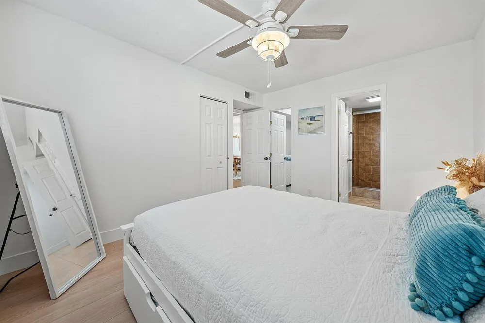 621 E Woolbright Road #B407 Boynton Beach, FL 33435