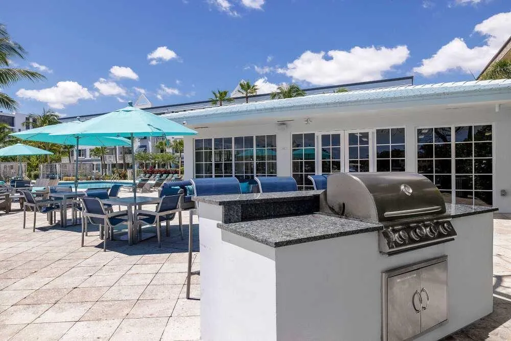 621 E Woolbright Road #B407 Boynton Beach, FL 33435