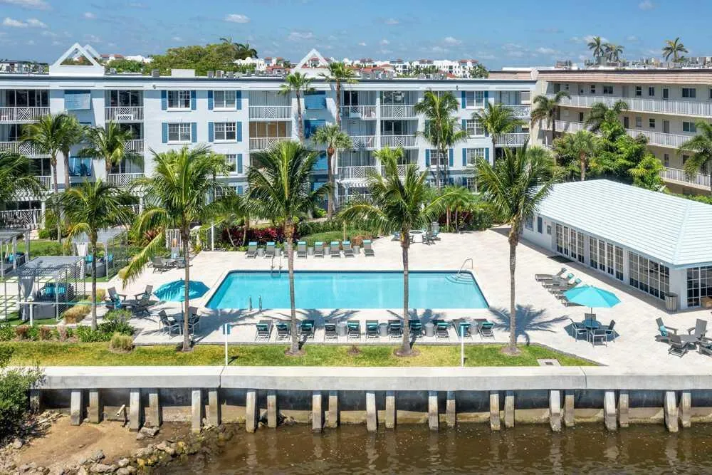 621 E Woolbright Road #B407 Boynton Beach, FL 33435
