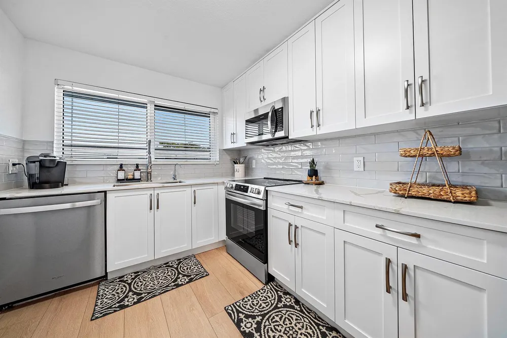 621 E Woolbright Road #B407 Boynton Beach, FL 33435