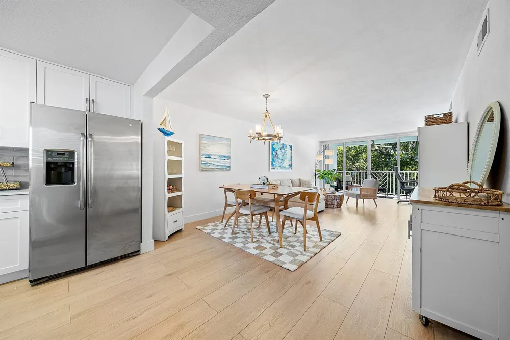 621 E Woolbright Road #B407 Boynton Beach, FL 33435
