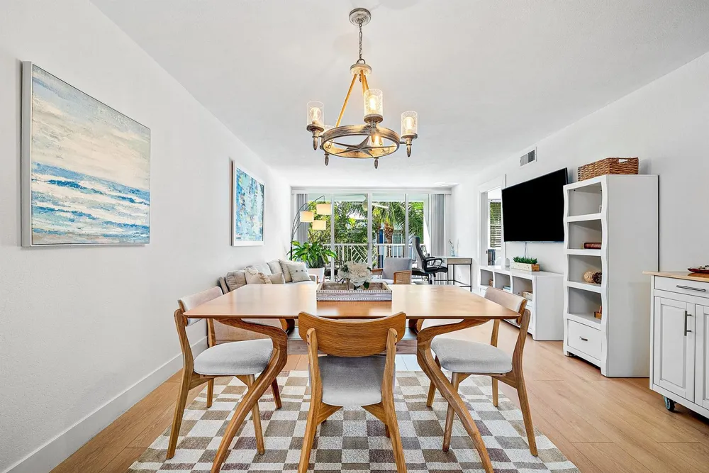 621 E Woolbright Road #B407 Boynton Beach, FL 33435