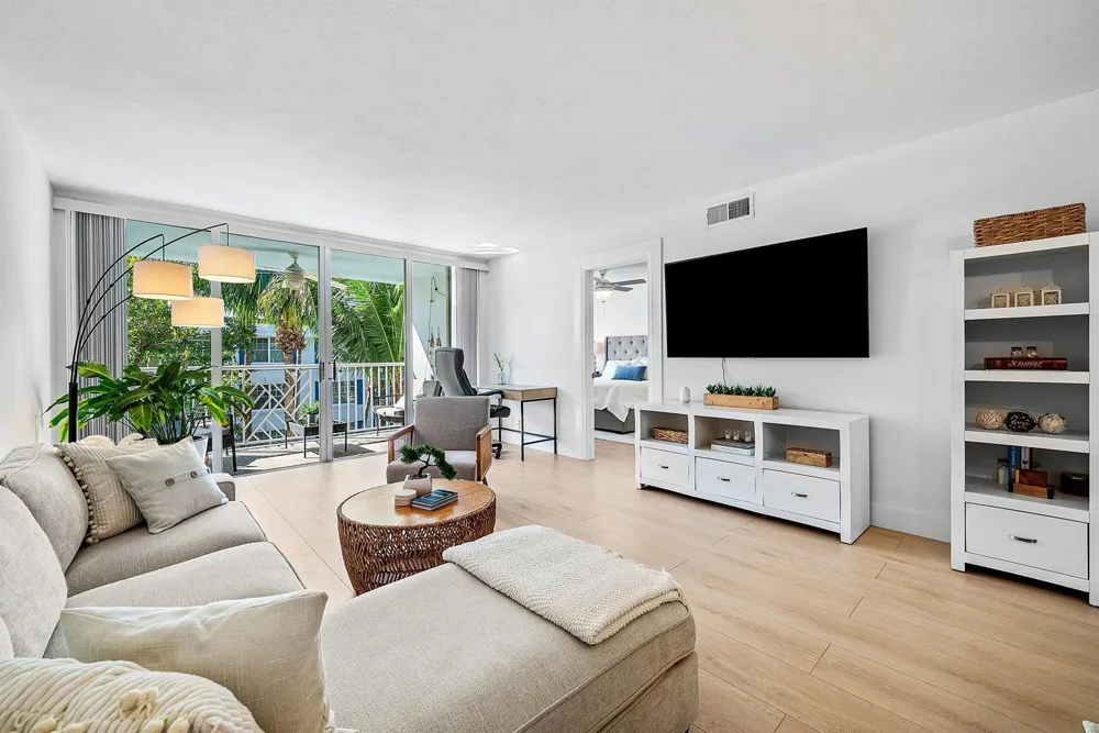 621 E Woolbright Road #B407 Boynton Beach, FL 33435