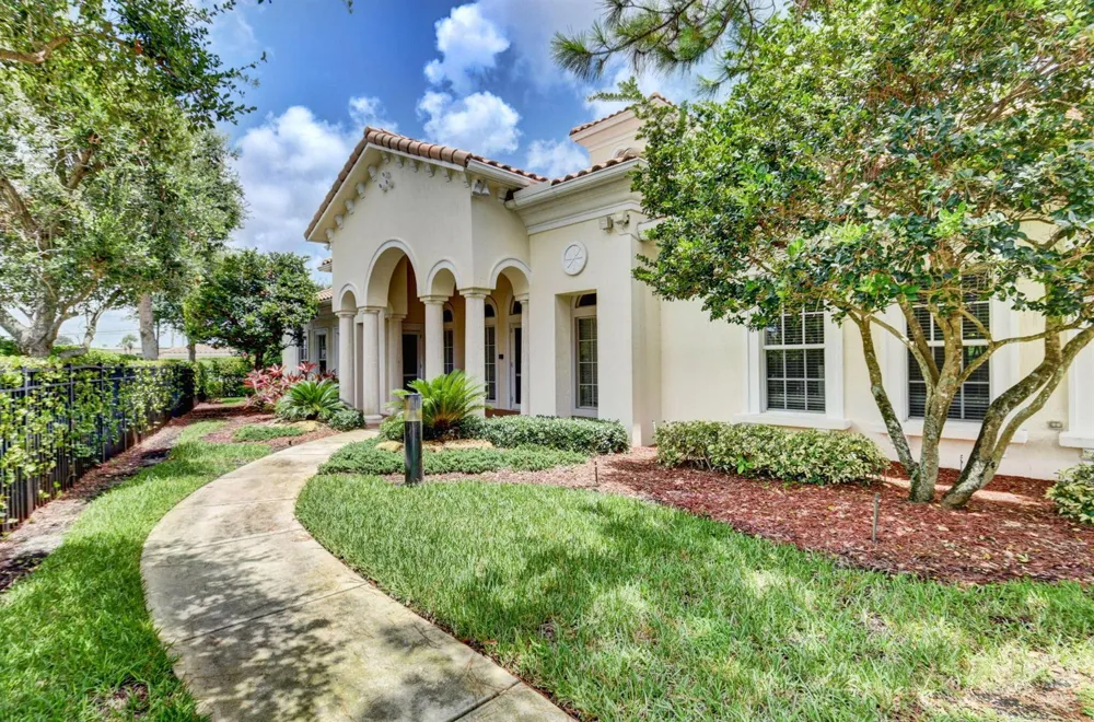 16089 Poppy Seed Circle #2007 Delray Beach, FL 33484
