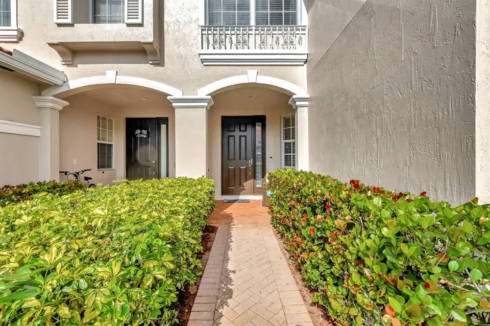 16089 Poppy Seed Circle #2007 Delray Beach, FL 33484