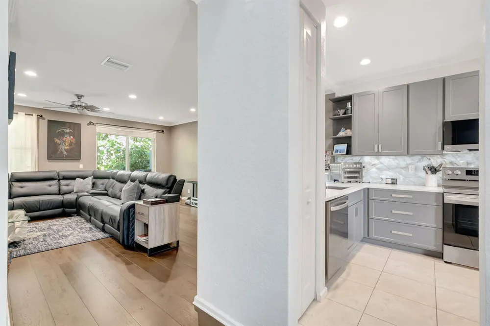 16089 Poppy Seed Circle #2007 Delray Beach, FL 33484