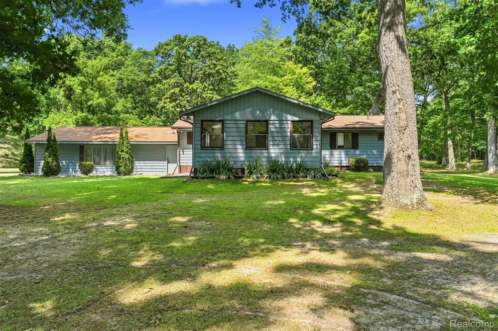 1905 Justice Drive Brandon Charter Township, MI 48462