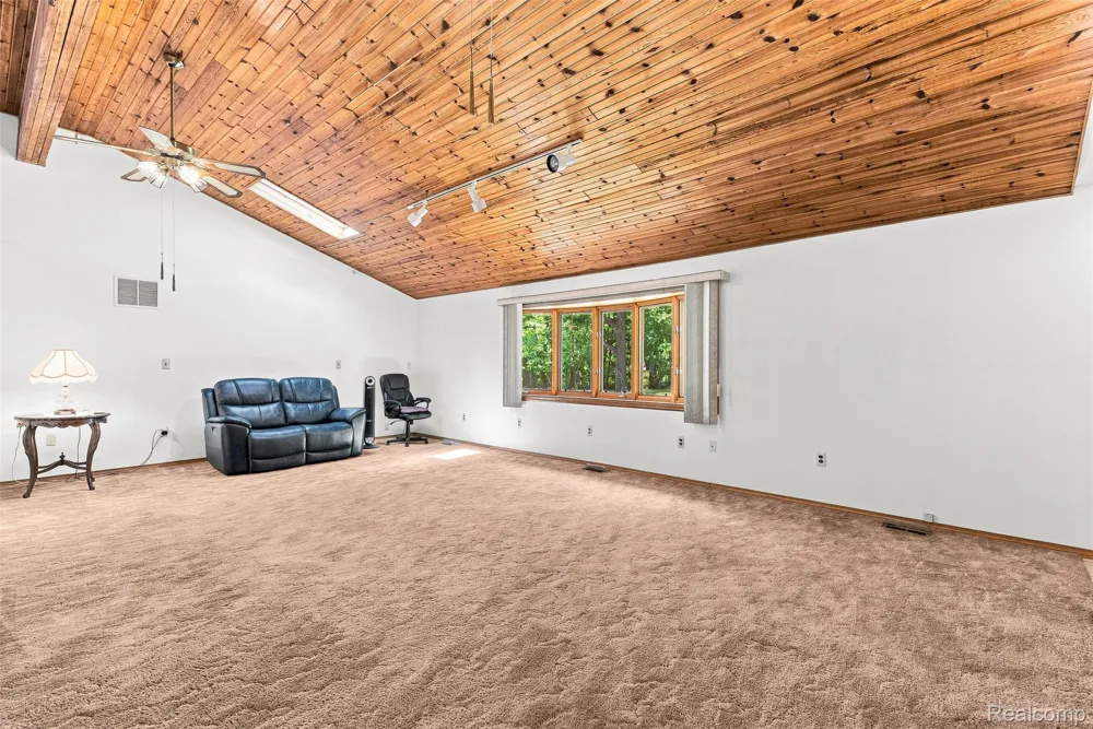 1905 Justice Drive Brandon Charter Township, MI 48462