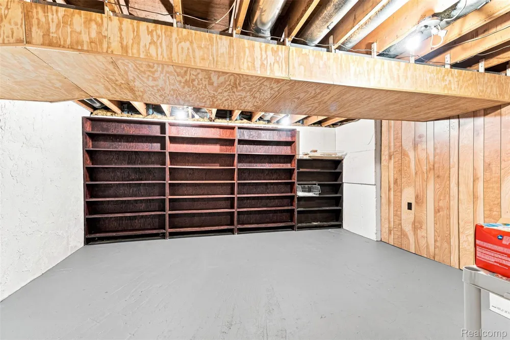 1905 Justice Drive Brandon Charter Township, MI 48462