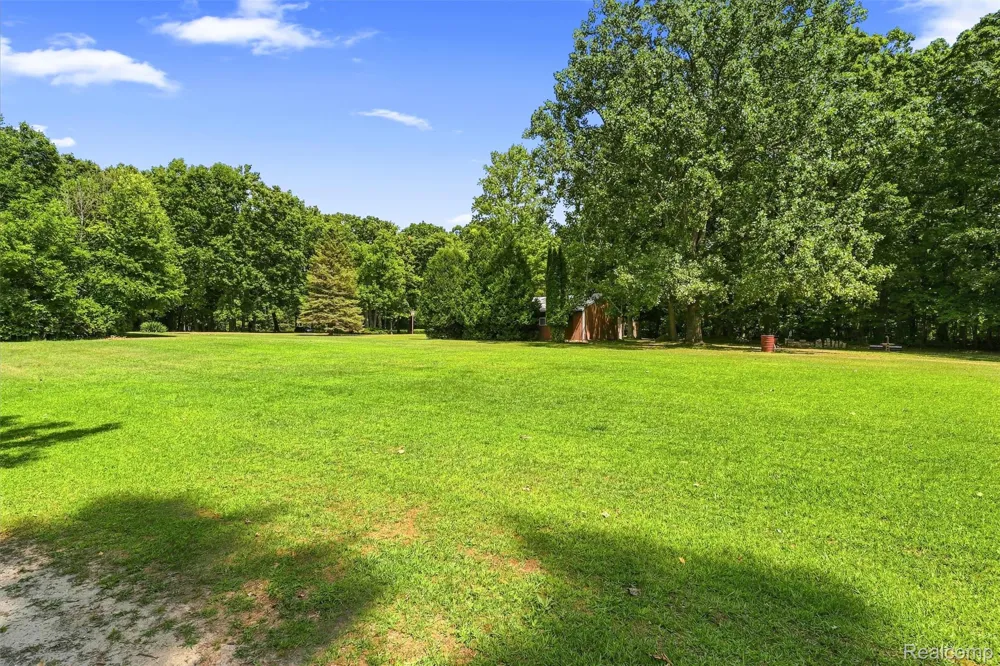 1905 Justice Drive Brandon Charter Township, MI 48462