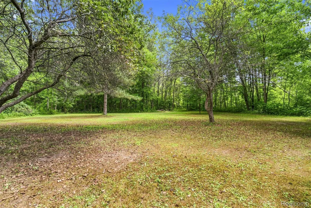 1905 Justice Drive Brandon Charter Township, MI 48462