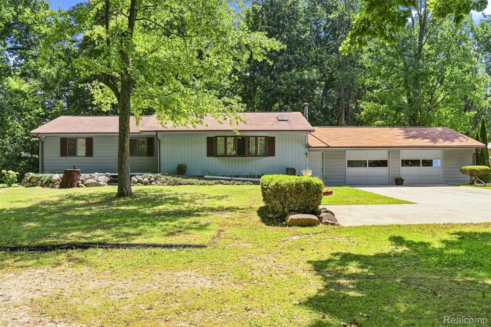 1905 Justice Drive Brandon Charter Township, MI 48462