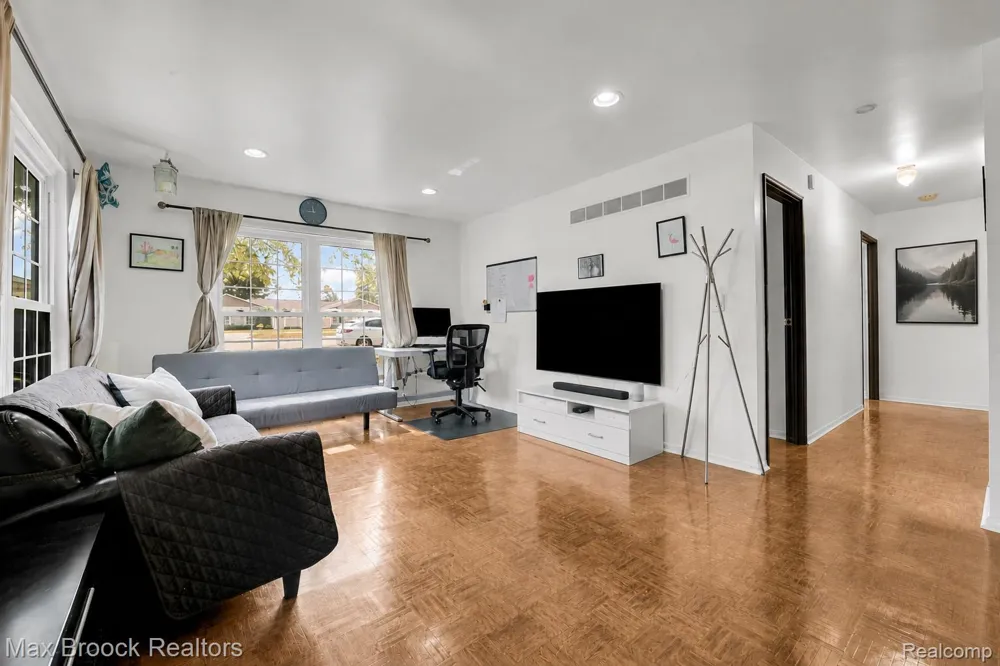 22704 Cortes Street Novi City, MI 48375