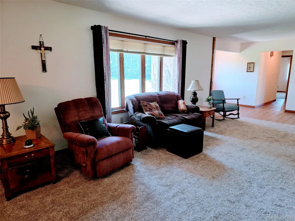 3581 Burkhart Road Howell Township, MI 48855