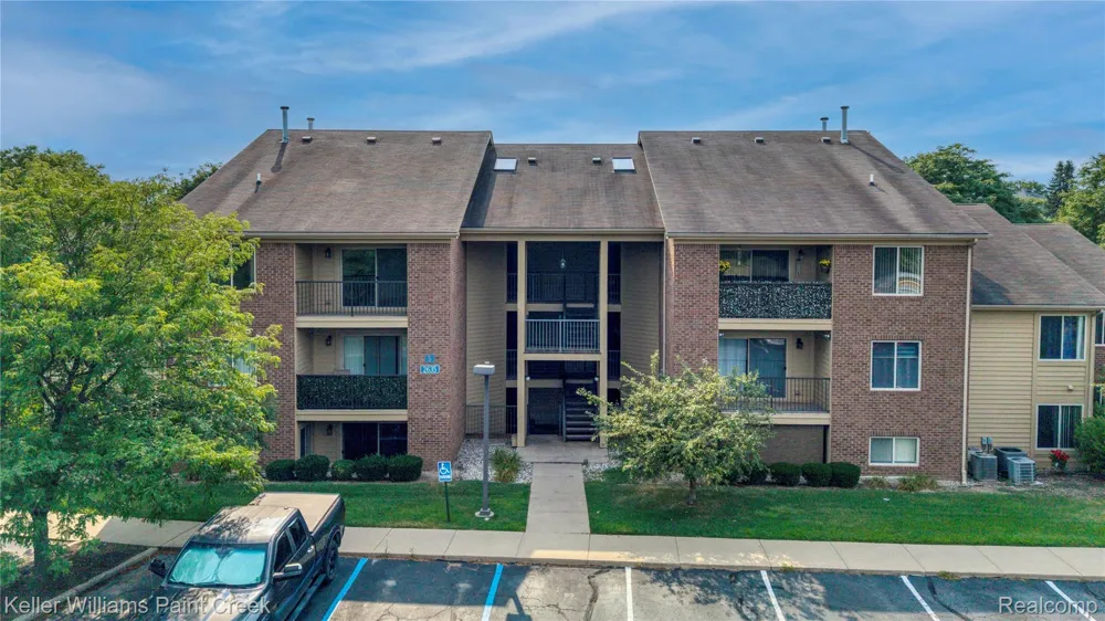 2635 Greenstone Boulevard #509 Auburn Hills City, MI 48326