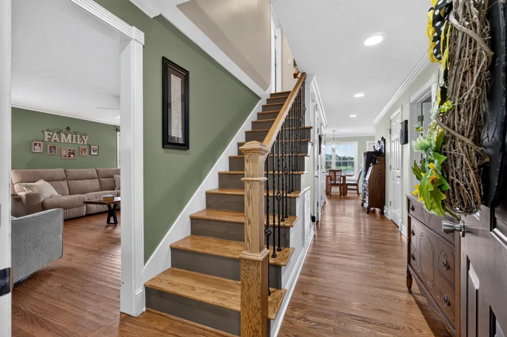 214 Lake Villa Cir Morrison, TN 37357