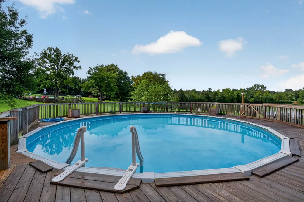 214 Lake Villa Cir Morrison, TN 37357